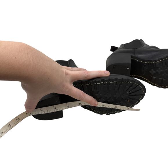 Frye Sabrina Chelsea Boot Chunky Black Leather Block Heel Vibram Sole Womens 8? - Picture 8 of 8